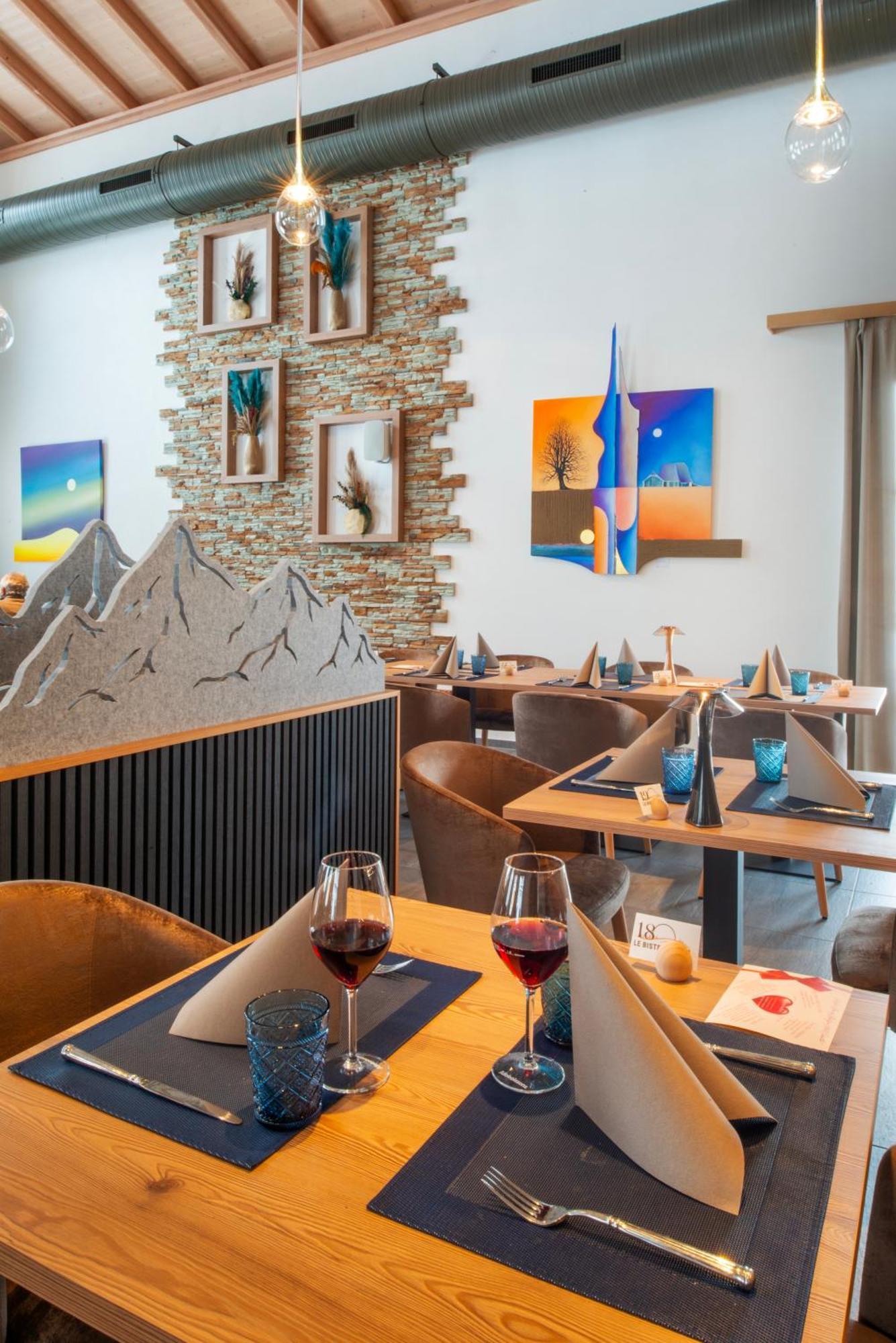 Boutique Hotel Corbetta - Spa 60M2 - La Montagne A 5 Minutes De L'Autoroute A12 Aux Paccots Sur Montreux - Nouveau Loft Familial - Profitez Du Lac Leman Et Des Montagnes En Meme Temps Les Paccots ภายนอก รูปภาพ