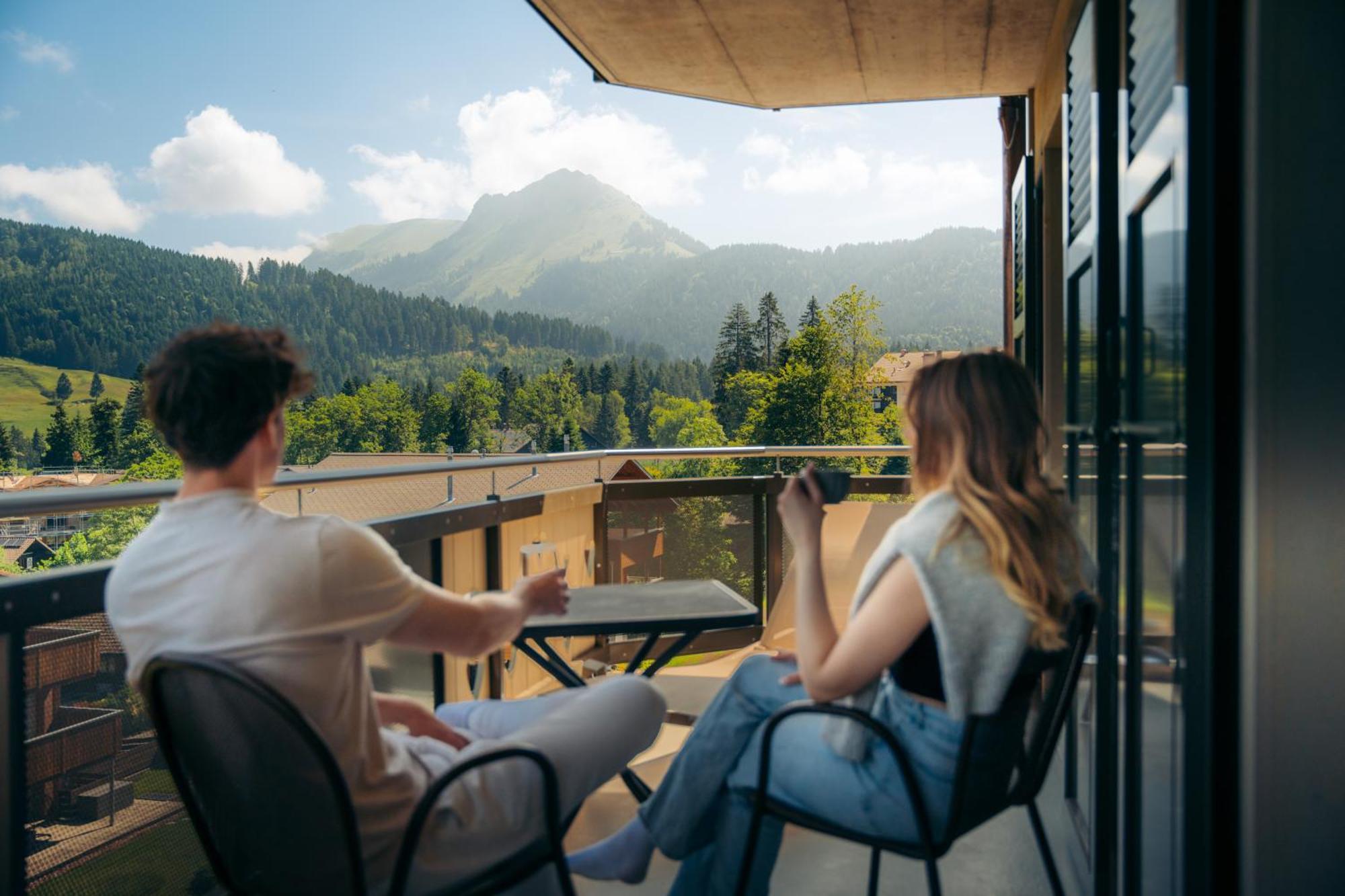 Boutique Hotel Corbetta - Spa 60M2 - La Montagne A 5 Minutes De L'Autoroute A12 Aux Paccots Sur Montreux - Nouveau Loft Familial - Profitez Du Lac Leman Et Des Montagnes En Meme Temps Les Paccots ภายนอก รูปภาพ