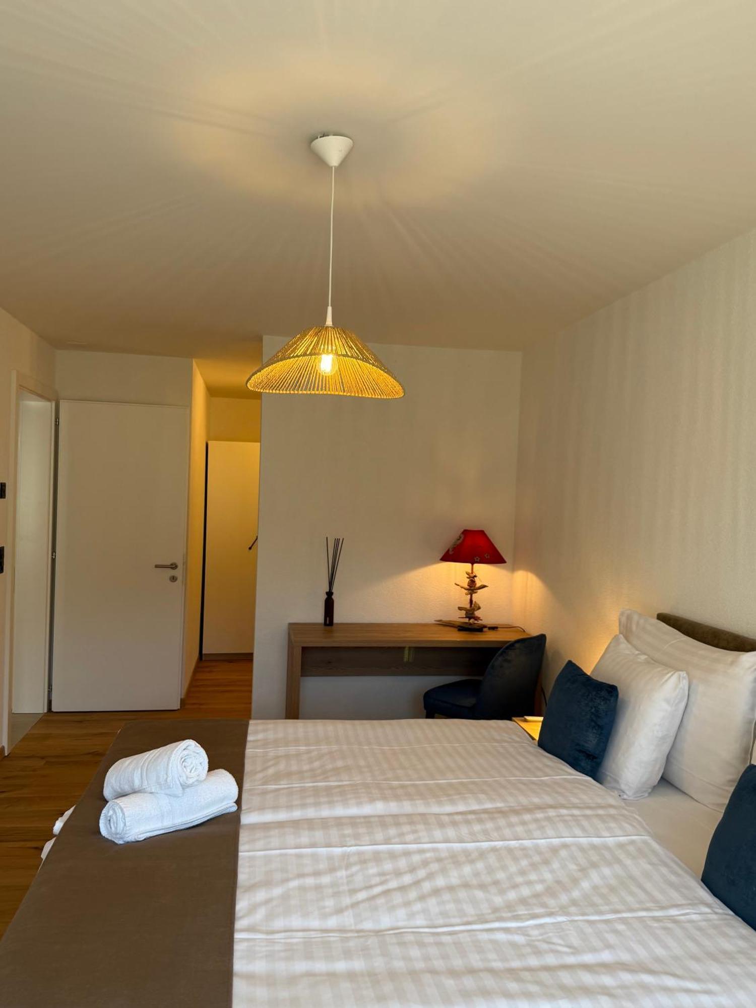 Boutique Hotel Corbetta - Spa 60M2 - La Montagne A 5 Minutes De L'Autoroute A12 Aux Paccots Sur Montreux - Nouveau Loft Familial - Profitez Du Lac Leman Et Des Montagnes En Meme Temps Les Paccots ภายนอก รูปภาพ